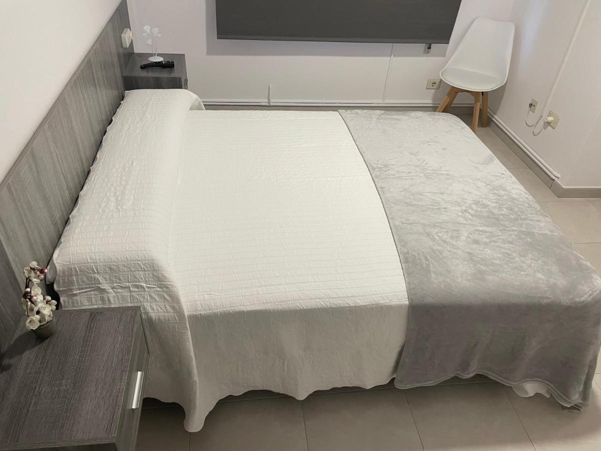 Apartamentos Demar Luis Casais O Grove Exteriör bild