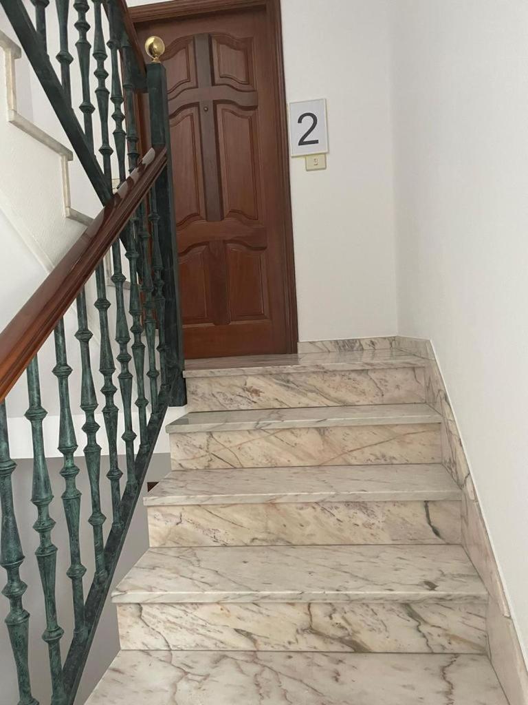 Apartamentos Demar Luis Casais O Grove Rum bild