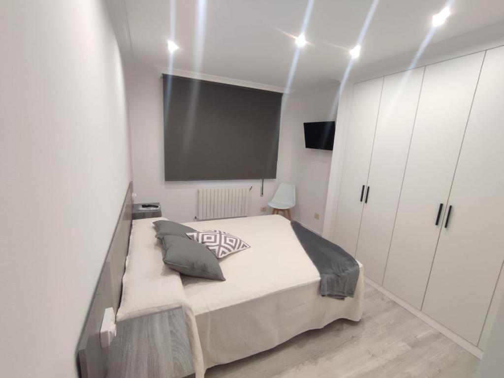 Apartamentos Demar Luis Casais O Grove Rum bild