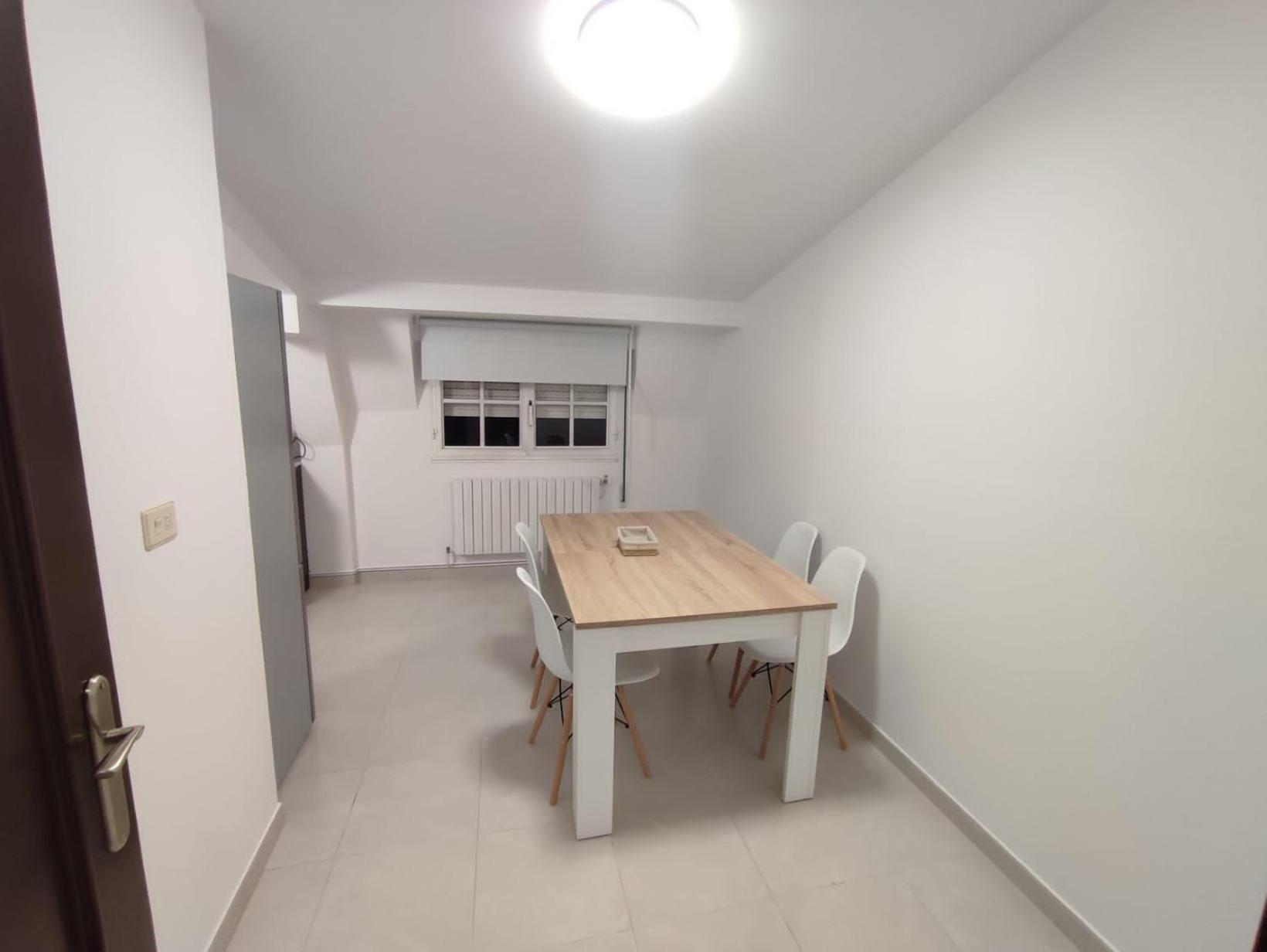 Apartamentos Demar Luis Casais O Grove Rum bild