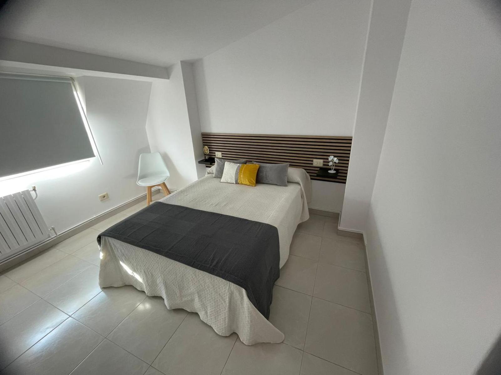 Apartamentos Demar Luis Casais O Grove Rum bild